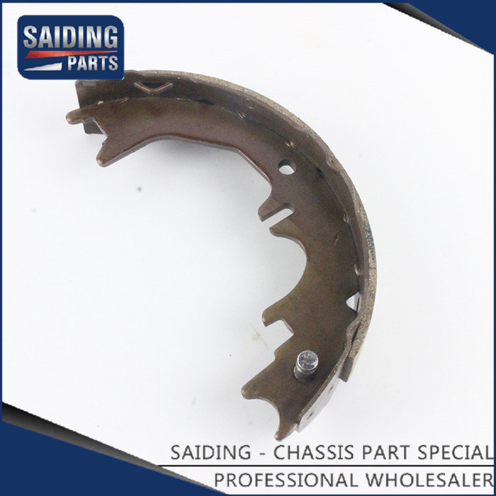 Semi-Metal Car Brake Shoes for Toyota Land Cruiser Fj80 Auto Parts 46550-60020