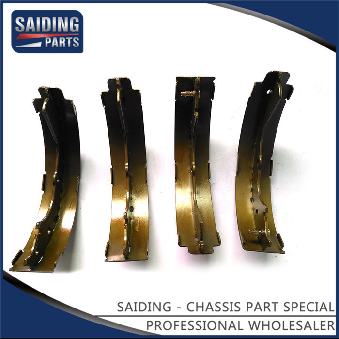 Semi-Metal Brake Shoes 04495-26190 for Toyota Hiace