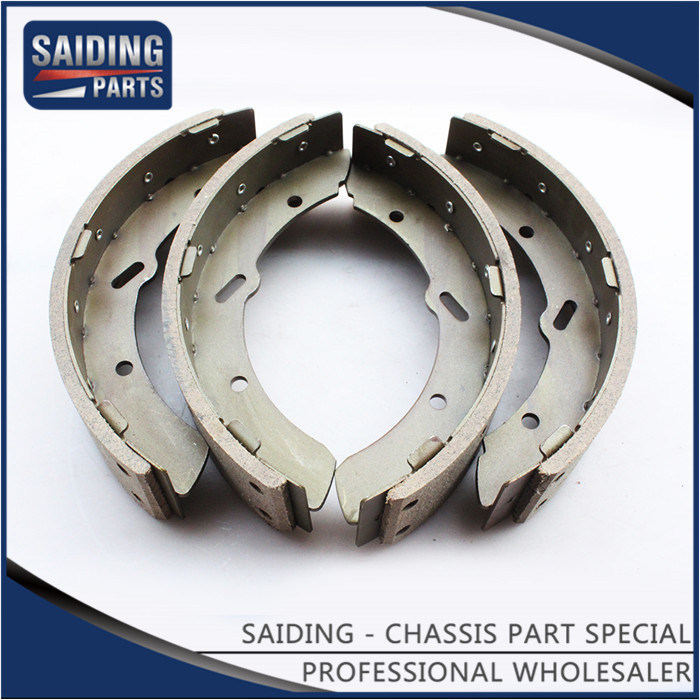 Original Equipment Brake Shoes MB334302 for Mitsubishi Canter 60